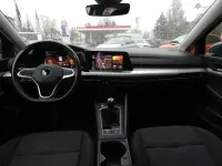 Używany VW Golf VIII Pro 170 KM (125 kW) 2020 Szary Sedan/Limuzyna