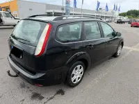 Gebraucht Ford Focus 101 PS (74 kW) 2011 Schwarz Kombi