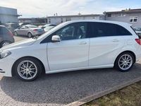 Gebraucht Mercedes B200 156 PS (114 kW) 2012 Calcitweiss  unilack Van / Kleinbus