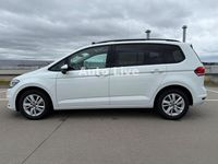 Gebraucht VW Touran 150 PS (110 kW) 2022 Weiß Van / Kleinbus