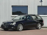 Używany Mercedes E220 170 KM (125 kW) 2008 Czarny Kombi