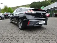Gebraucht Hyundai Ioniq Premium 141 PS (103 kW) 2019 Schwarz Kleinwagen
