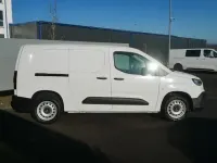 Neu Fiat Doblò 102 PS (75 kW) 2025 Gelato weiß Van / Kleinbus