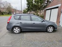 gebraucht Hyundai i30 cw Silbergrau