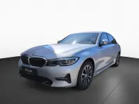 Gebraucht BMW 330e Shadowline 292 PS (214 kW) 2022 Glaciersilber (silber) Limousine