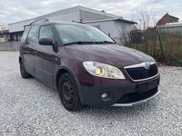 Gebraucht Skoda Roomster Scout Plus Edition 86 PS (63 kW) 2012 Rot Kombi