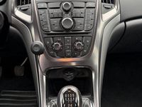 Gebraucht Opel Astra Edition 101 PS (74 kW) 2011 Silber Limousine