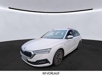 Gebraucht Skoda Octavia Clever 150 PS (110 kW) 2022 Weiß Kombi