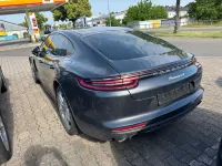 Gebraucht Porsche Panamera 4 E-Hybrid 462 PS (339 kW) 2019 Vulkangrau Kleinwagen