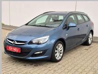 Gebraucht Opel Astra Selection 140 PS (102 kW) 2013 Blau Kombi