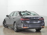 Gebraucht BMW 530e Sport Line 299 PS (219 kW) 2024 Grau Limousine