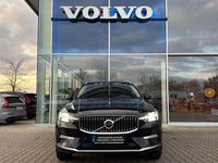 Gebraucht Volvo XC60 Plus 197 PS (144 kW) 2022 019 black stone SUV