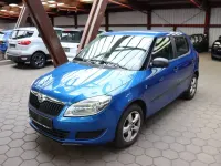 Gebraucht Skoda Fabia Cool Edition 60 PS (44 kW) 2014 Blau Limousine