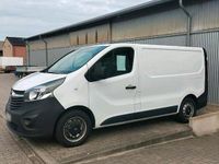 Używany Opel Vivaro 95 KM (69 kW) 2017 Biały Minivan