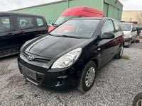 Gebraucht Hyundai i20 75 PS (55 kW) 2012 Schwarz Kleinwagen