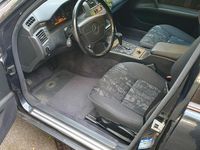 Gebraucht Mercedes E240 170 PS (125 kW) 1998 Schwarz Kombi