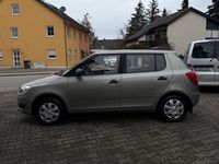Gebraucht Skoda Fabia 69 PS (50 kW) 2012 Beige Limousine