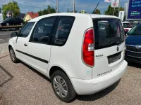 Gebraucht Skoda Roomster 69 PS (50 kW) 2013 Weiß Van / Kleinbus