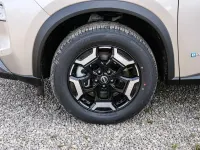Gebraucht Nissan X-Trail 360º 204 PS (150 kW) 2026 M) (silber SUV