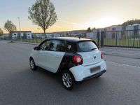 Używany Smart ForFour Prime 90 KM (66 kW) 2015 Biały Hatchback