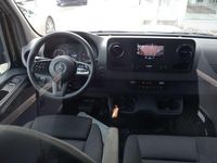 Gebraucht Mercedes Sprinter 170 PS (125 kW) 2021 Baltic black Van