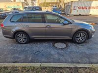Gebraucht VW Golf VII Allstar 125 PS (91 kW) 2016 Grau Kombi