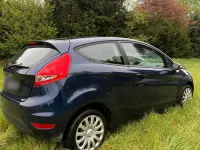Second-hand Ford Fiesta 82 CP (60 kW) 2010 Negru Hatchback