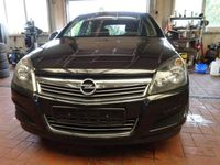Gebraucht Opel Astra Edition 116 PS (85 kW) 2012 Schwarz Kombi