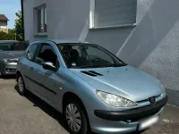 Gebraucht Peugeot 206 60 PS (44 kW) 2004 Blau Kleinwagen