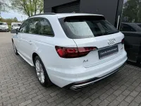 Używany Audi A4 Advanced 204 KM (150 kW) 2023 Biały Kombi