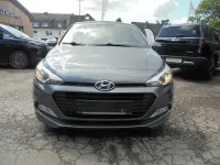 Gebraucht Hyundai i20 Passion 120 PS (88 kW) 2017 Grau Limousine