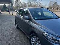 Gebraucht Mercedes B180 122 PS (89 kW) 2016 Van / Kleinbus