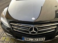 Gebraucht Mercedes R280 190 PS (139 kW) 2011 Schwarz Van / Kleinbus