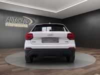 Gebraucht Audi Q2 Basis 150 PS (110 kW) 2017 Weiß SUV