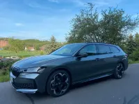 Neu Skoda Superb SportLine 193 PS (141 kW) 2026 Grau Kombi