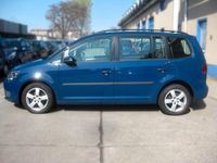 Gebraucht VW Touran Trendline 105 PS (77 kW) 2012 Blau Van / Kleinbus