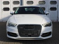 Gebraucht Audi e-tron Attraction 204 PS (150 kW) 2016 Ibisweiß SUV