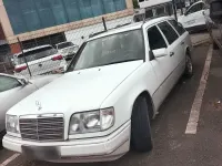 Gebraucht Mercedes E250 113 PS (83 kW) 1994 Weiß Kombi