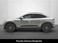 Gebraucht Porsche Macan 300 kW (408 PS) 2024 Grün (oakgrünmetallic neo) SUV