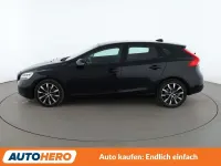 Gebraucht Volvo V40 Momentum 122 PS (89 kW) 2019 Schwarz Kombi