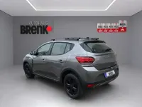 Neu Dacia Sandero Extreme 91 PS (66 kW) 2025 Grün Limousine