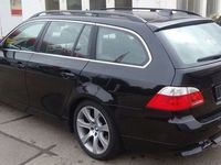 Gebraucht BMW 530 231 PS (169 kW) 2010 Schwarz metallic Kombi