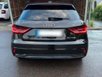 Używany Audi A1 Design 120 KM (88 kW) 2023 Czarny SUV