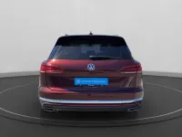 Gebraucht VW Touareg Basis 231 PS (169 kW) 2019 Rot SUV