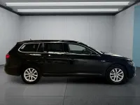 Gebraucht VW Passat 150 PS (110 kW) 2023 Schwarz Kombi