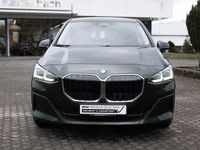 Gebraucht BMW 220 Active Tourer 170 PS (125 kW) 2025 Grün Van / Kleinbus