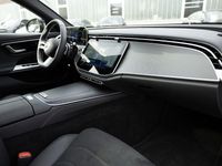 Gebraucht Mercedes E200 AMG 204 PS (150 kW) 2024 Schwarz obsidianschwarz metall Limousine