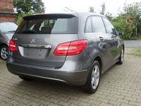 Gebraucht Mercedes B200 156 PS (114 kW) 2012 Grau Van / Kleinbus