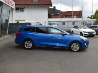Gebraucht Ford Focus Titanium 120 PS (88 kW) 2020 Blau Kombi