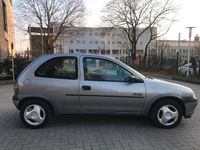 Gebraucht Opel Corsa 75 PS (55 kW) 1997 Silber Kleinwagen